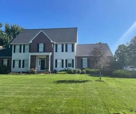 A & B Roofing and Construction