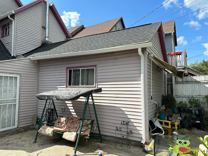 Oaks Roofing & Siding Picture 7