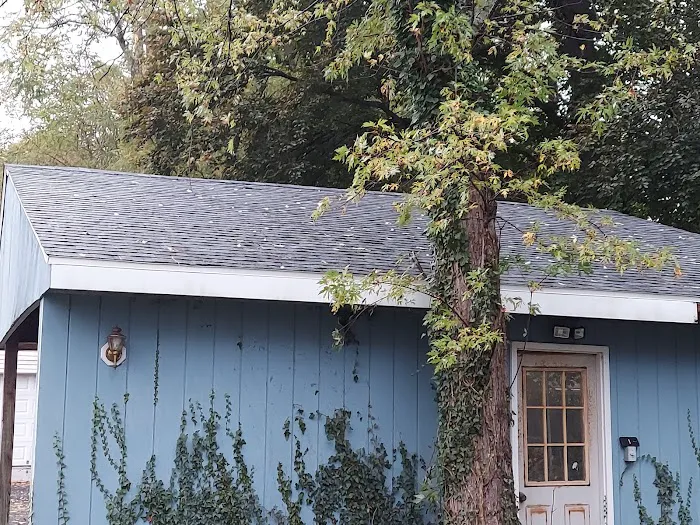 Allen&Jones Roofing Picture 1