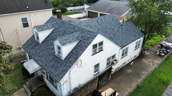 Herts Roofing & Construction Picture 4