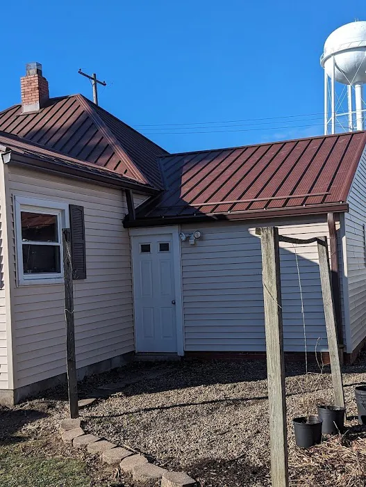 Creekside Roofing and Decks Picture 2