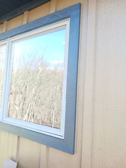 Villa Siding & Roofing Picture 3