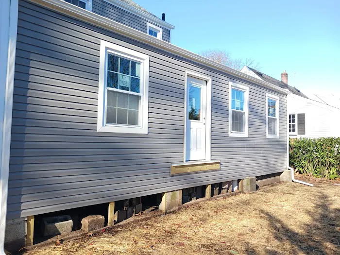 Villa Siding & Roofing Picture 6
