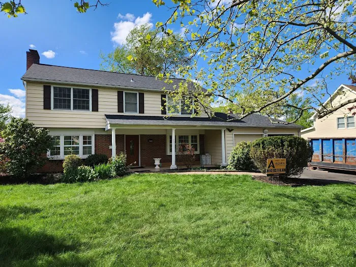Aura Home Exteriors Picture 2