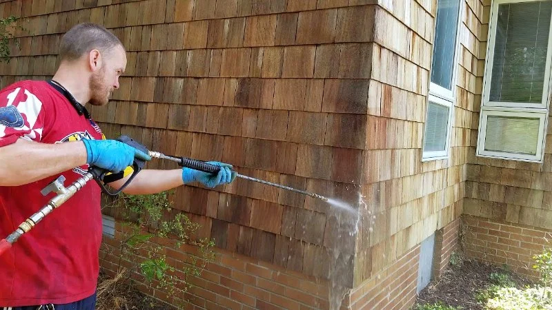 Siding Cleaning Tools: Power Washers, Soft Wash & Safe Techniques