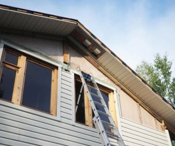 Siding Repair Cost Breakdown: Vinyl, Wood, Fiber Cement