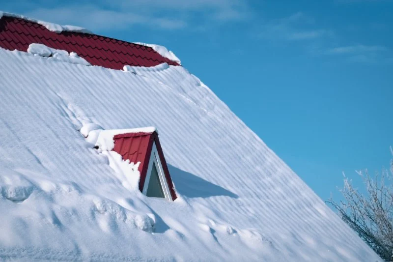 How to Choose Roof Material Based on Snow Load