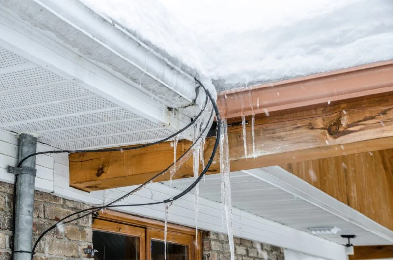 How Roof Underlayment Prevents Ice Dams & Leaks – Essential Roofing Tips