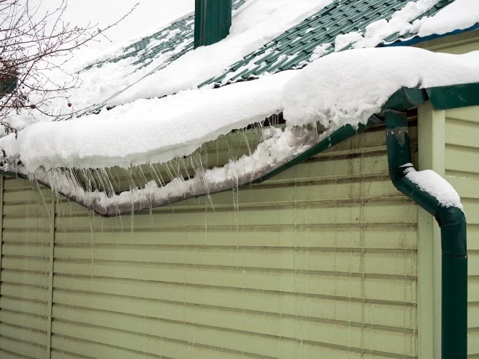 How to Prevent Ice Dams – Roof Overhangs, Shingles & Ventilation