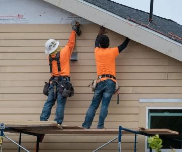 Siding Maintenance in High Sun Exposure Zones: Tips and Best Practices