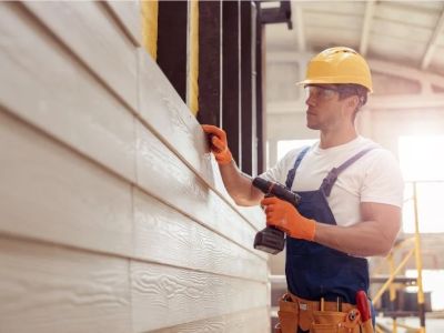 Siding Repair for Extreme Climates: Solutions for Cold, Heat, Snow, and Humidity