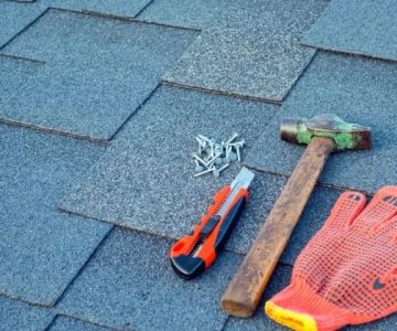 Roof Repair Tools for Homeowners: What’s Worth Buying for DIY Repairs
