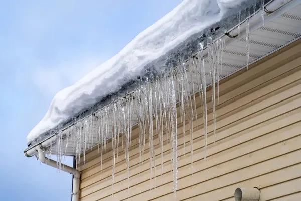 Why Roof Ventilation Is Essential for Preventing Ice Dams in Winter