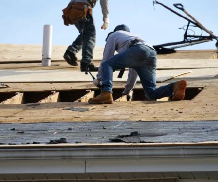 How to Choose a Roofing Contractor with the Best Reputation