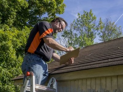 How to Find Licensed and Insured Roofing Contractors in Your Area - Expert Tips