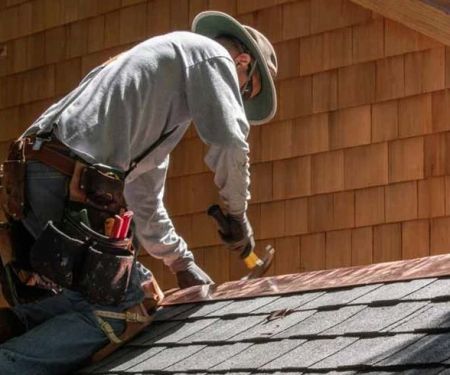 The Benefits of Hiring Local Roofing Contractors vs Large Companies