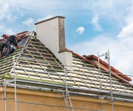 What to Expect During Roof Replacement for Large Homes