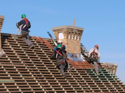 The Importance of Hiring Experienced Roofing Professionals for Long-Term Protection