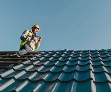 How to Maintain Roof Performance in Hot Climates