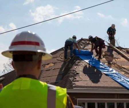 What to Expect from Roofing Contractors During Repairs