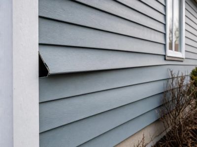 Loose Siding After Wind: Safe Checks and Repair Questions